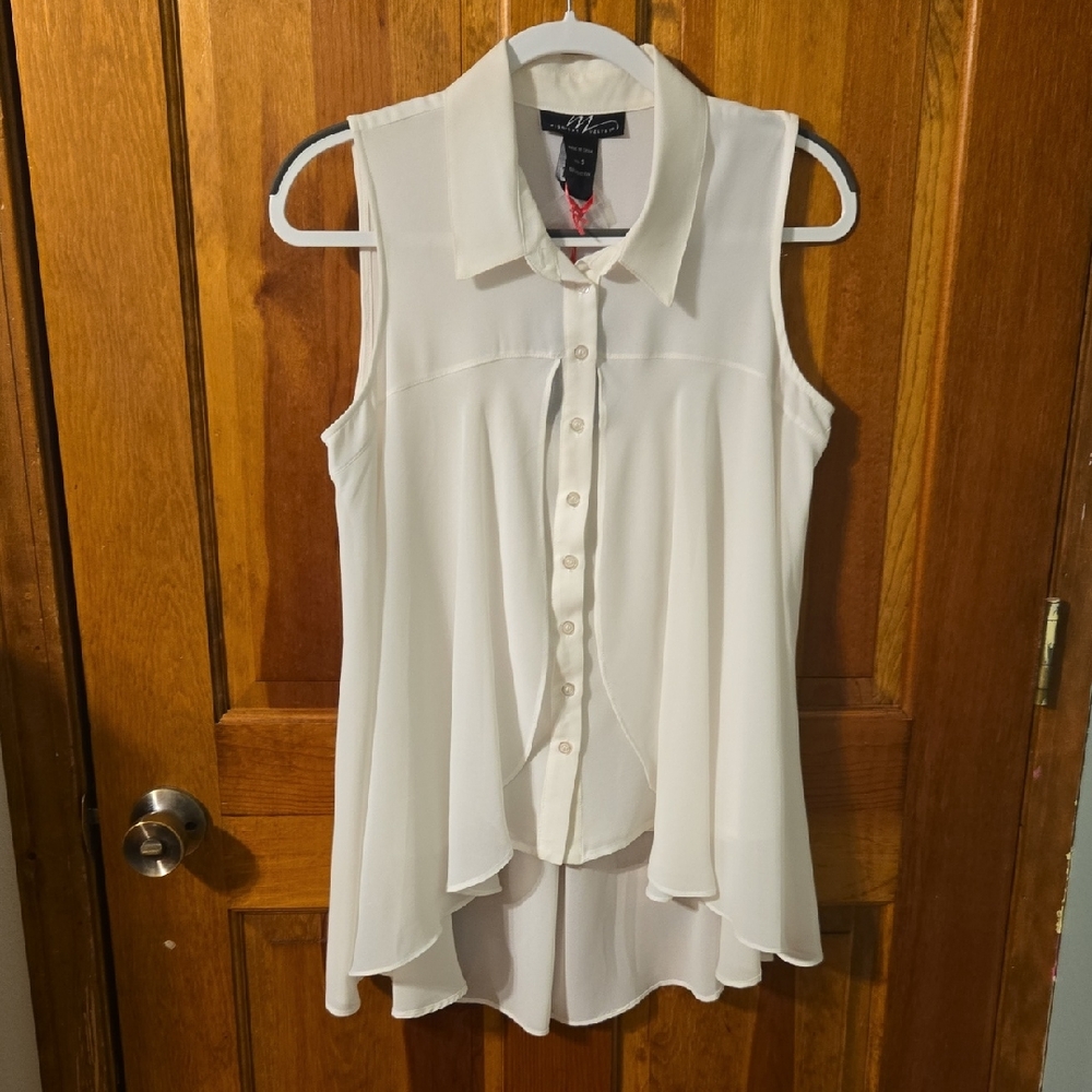 Midnight Velvet Cream Sleeveless Blouse